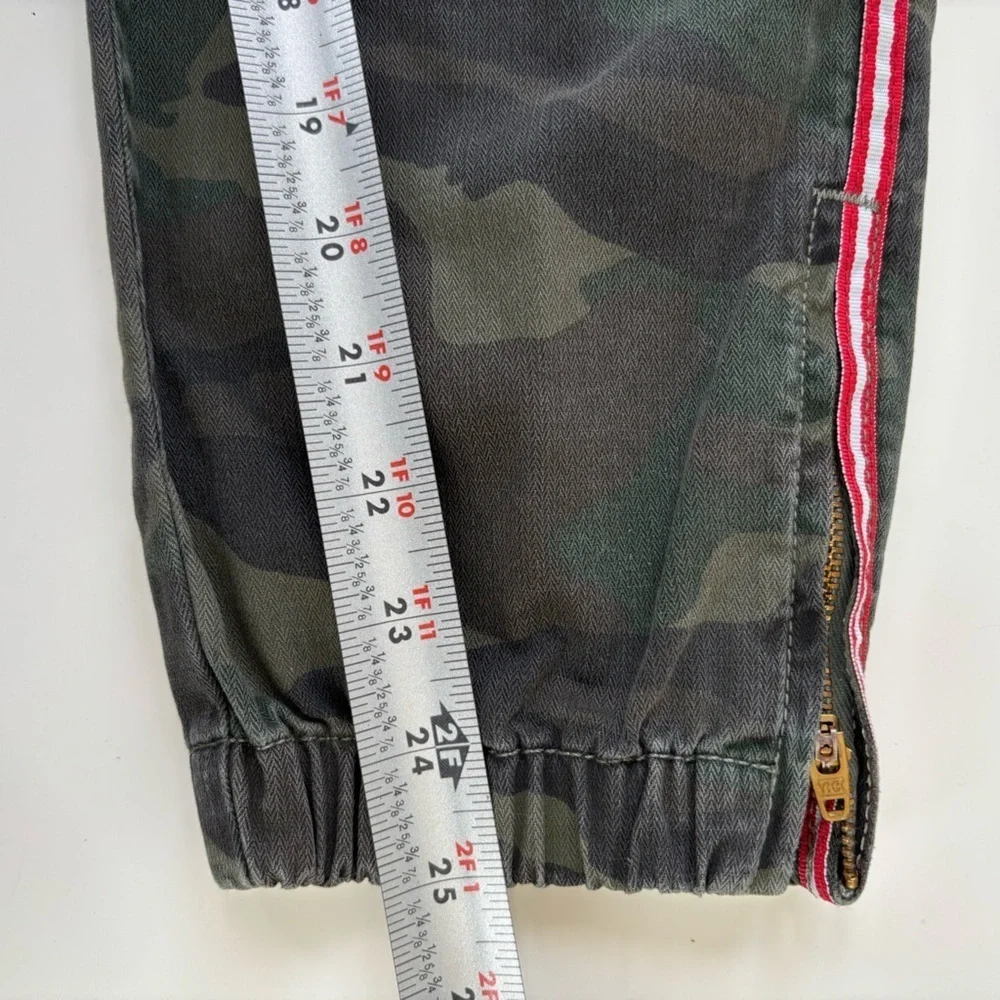 SUNDRY Women's Striped-Trim Camo Jogger Pants Size 25